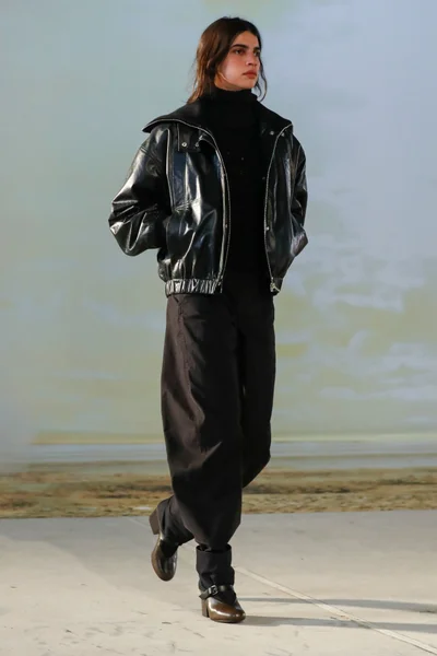 Look 9